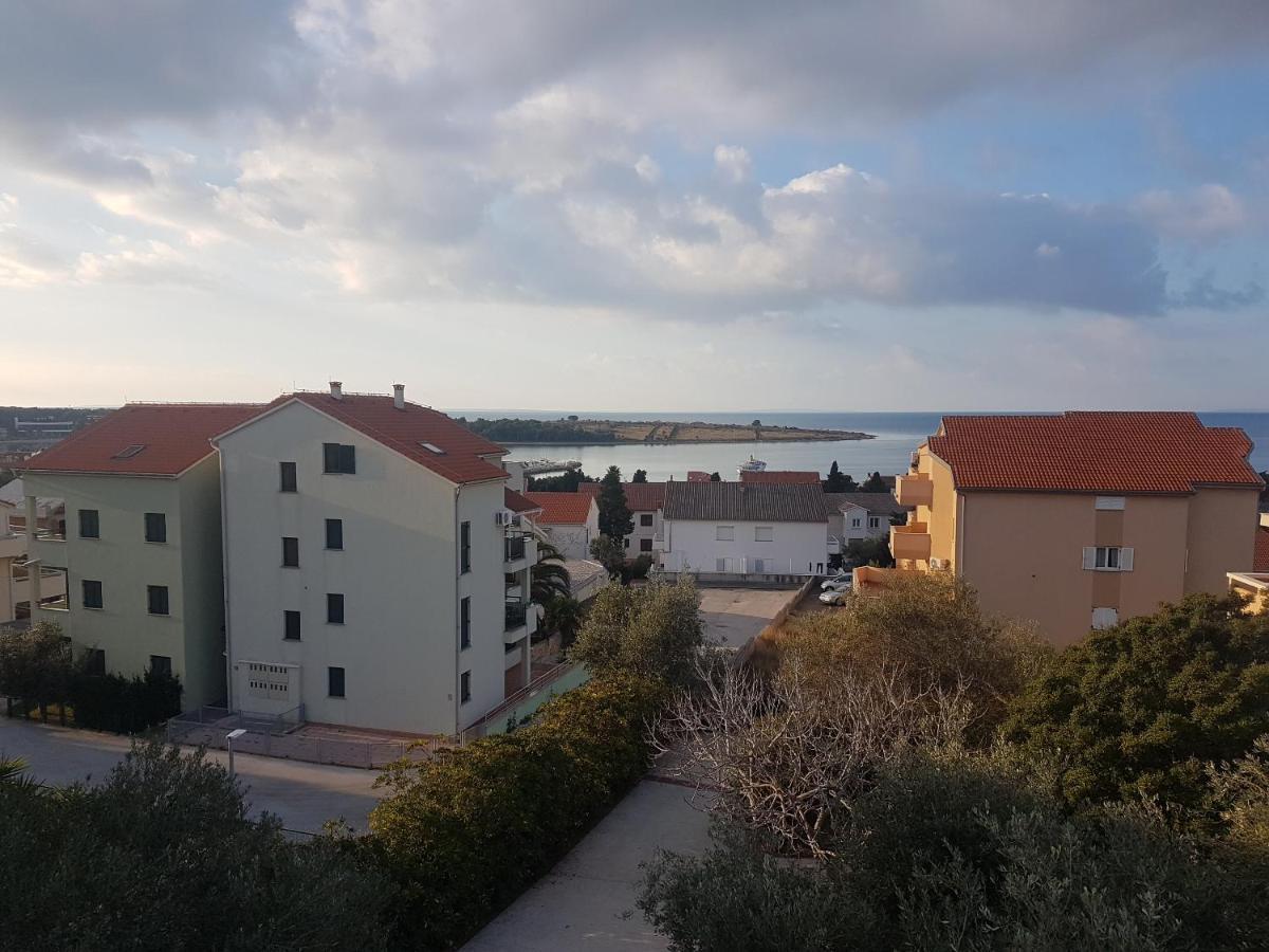 Allegro Apartments Novalja Exterior photo